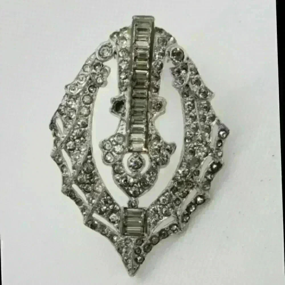 Antique Rhinestone Fur Clip Large Size Art Deco Nouveau Rhodium Vintage Silver